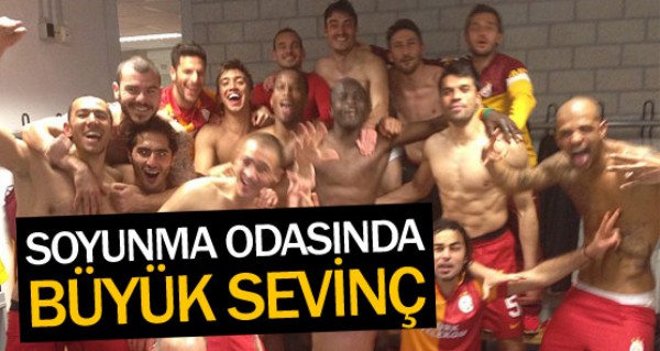 Soyunma odasnda byk sevin